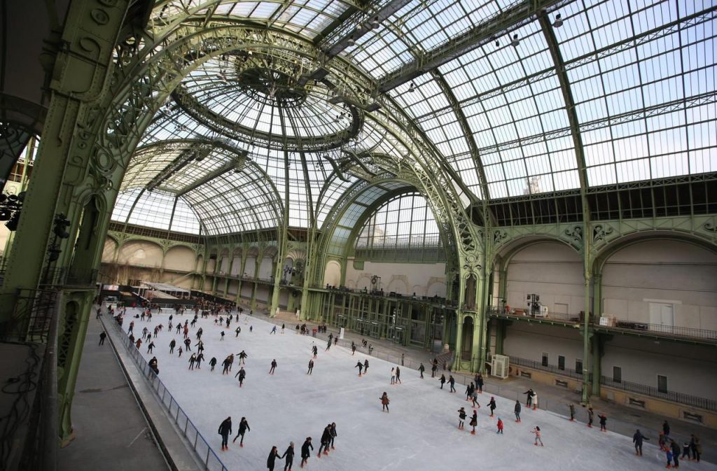 For Ice skating lovers - Paris Guided Tour - Certified Tour Guide in Paris